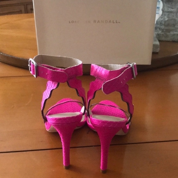 NWT- Loeffler Randall- Fuchsia Amelia Heel - Picture 8 of 10